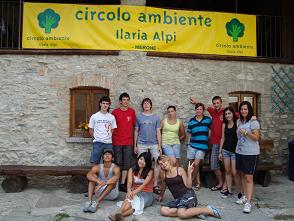 Una foto di gruppo dei volontari 2011